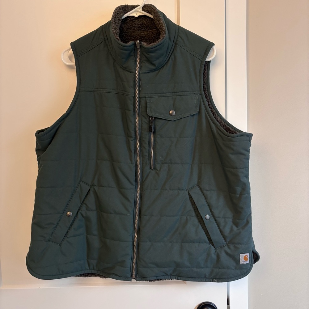 Carhartt women’s Dark Green Quilted Sherpa-Lined reversible vest